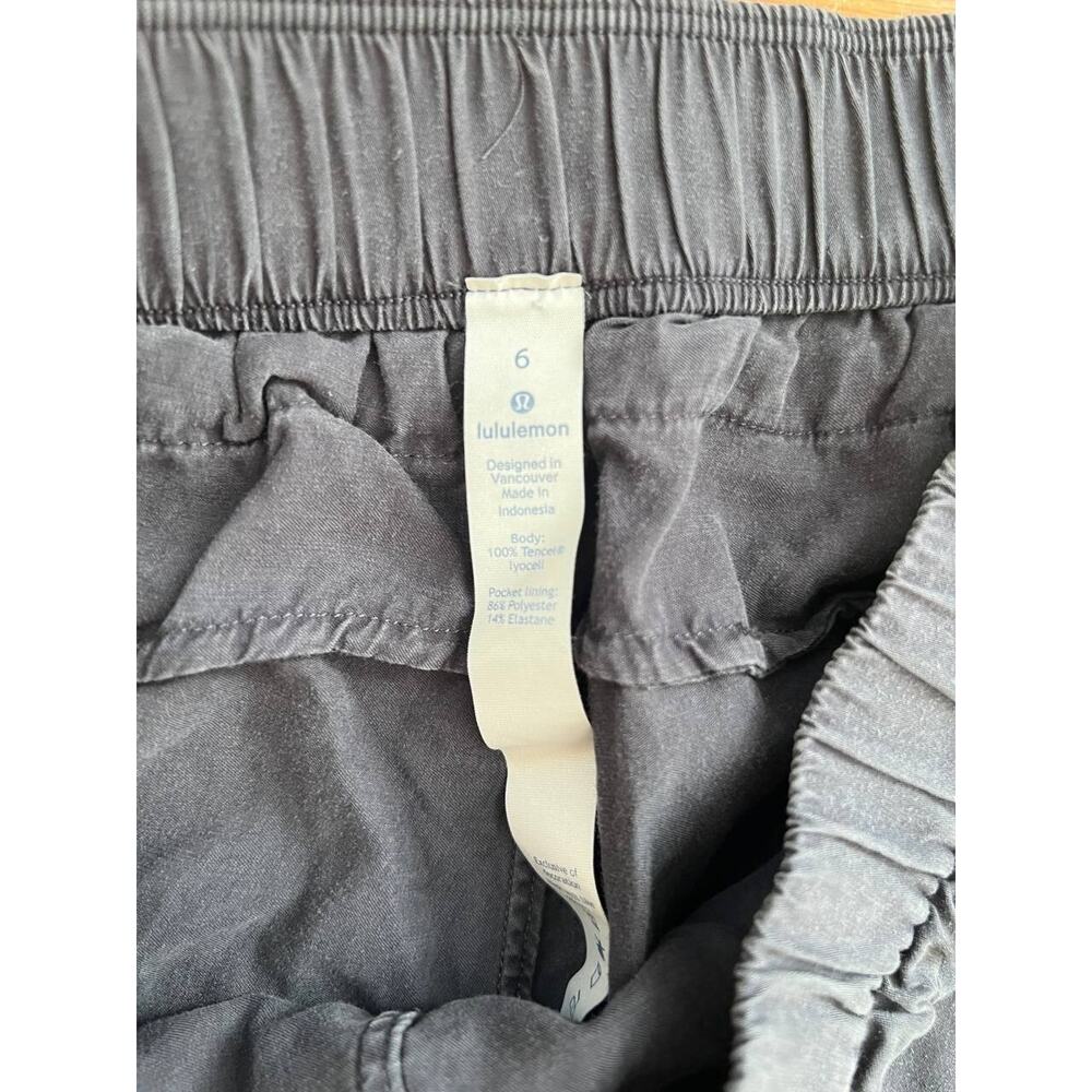 Lululemon Women Move Lightly Pant Navy Size 6 A000838 - Picture 9 of 12